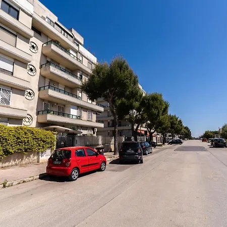Apartment Guesthost - Attic With View In Trani