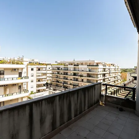 公寓 Guesthost - Attic With View In *