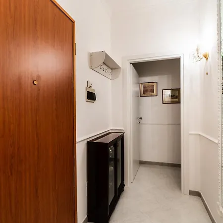 Guesthost - Attic With View In