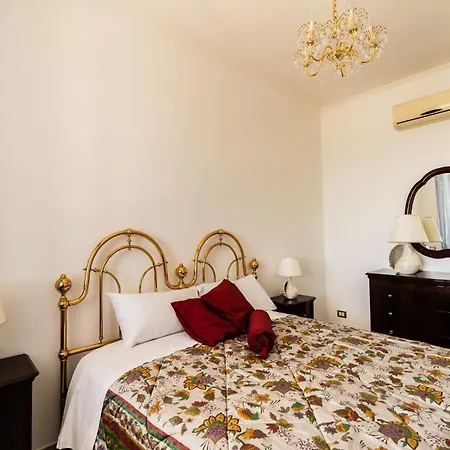 Διαμέρισμα Guesthost - Attic With View In Trani