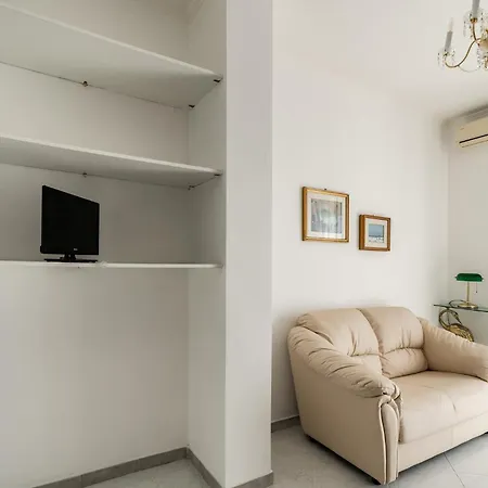 Appartamento Guesthost - Attic With View In