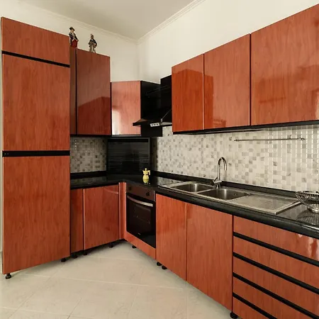 Guesthost - Attic With View In Διαμέρισμα *