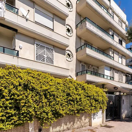 Guesthost - Attic With View In Trani